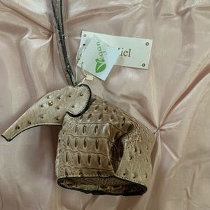 Elephant Clutch